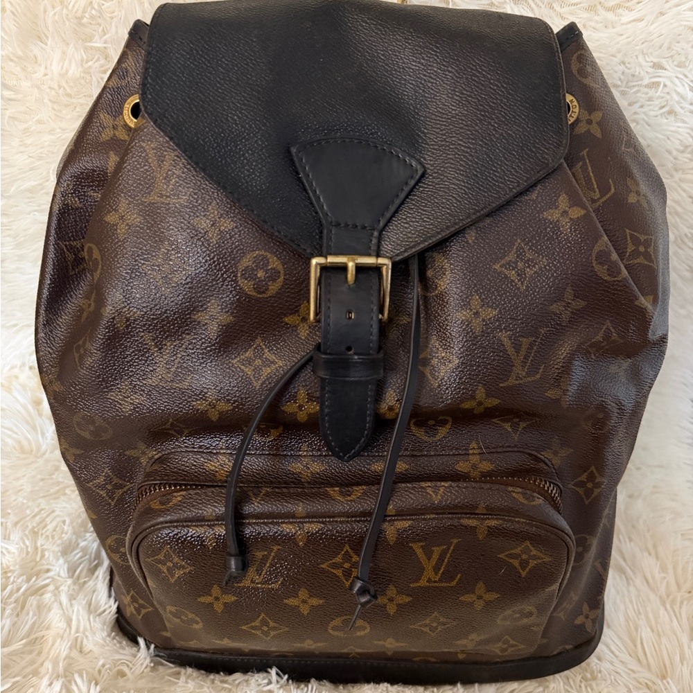 Authentic Louis Vuitton Montsouris GM backpack (altered)